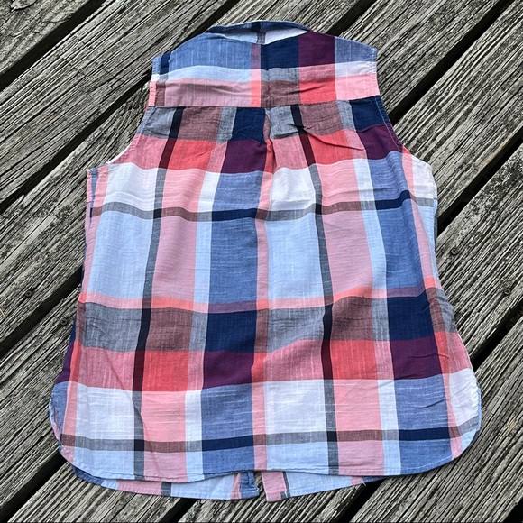 Croft & Barrow | Plaid Sleeveless Button Up - Picture 2 of 6